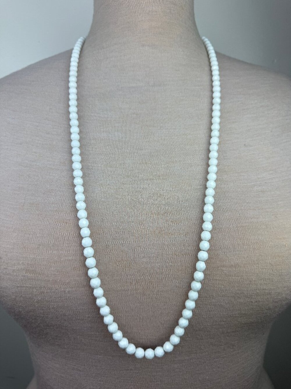 Vintage White Milk Glass Beaded Necklace 37"